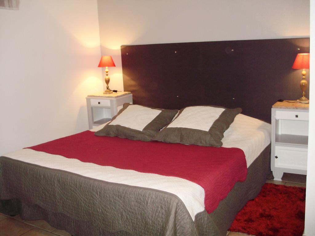 AUBERGE du BORD des EAUX - Demi-pension assurée sur réservation Saint-Amand-les-Eaux Esterno foto