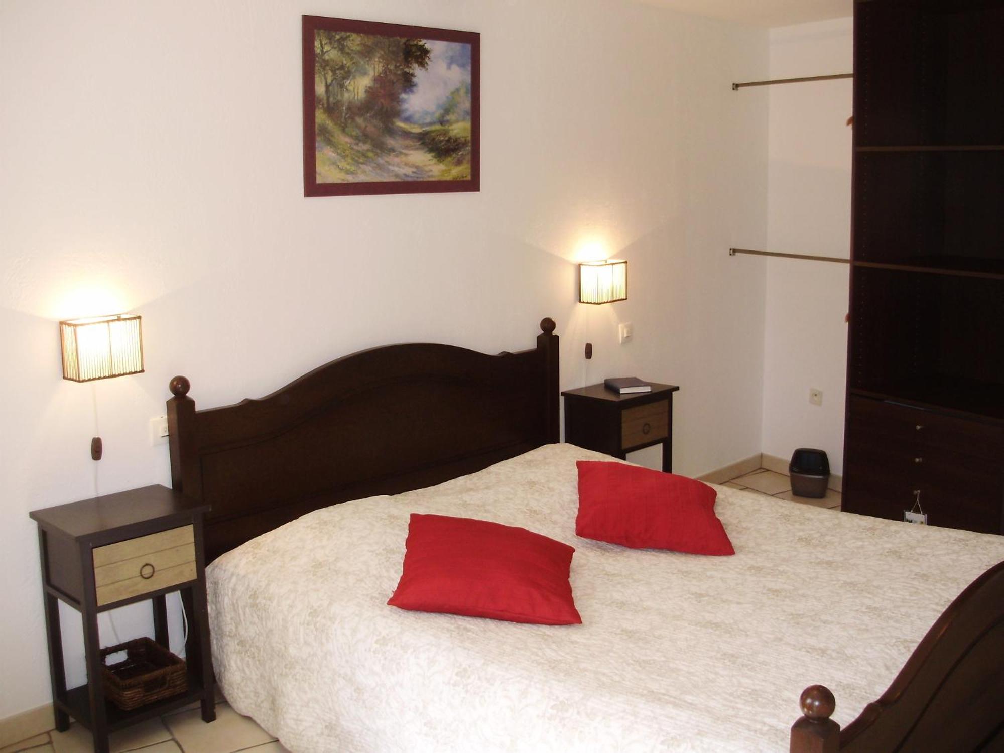 AUBERGE du BORD des EAUX - Demi-pension assurée sur réservation Saint-Amand-les-Eaux Esterno foto
