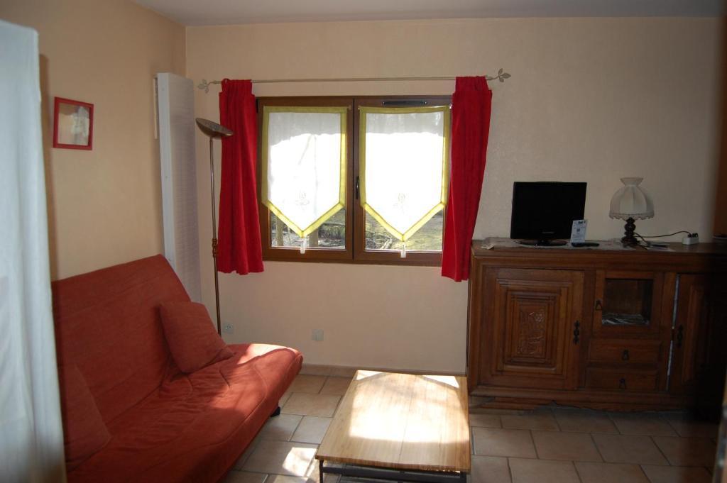 AUBERGE du BORD des EAUX - Demi-pension assurée sur réservation Saint-Amand-les-Eaux Camera foto
