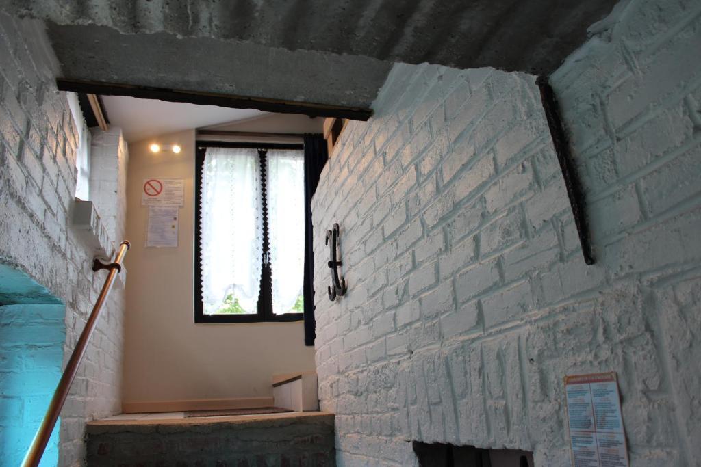AUBERGE du BORD des EAUX - Demi-pension assurée sur réservation Saint-Amand-les-Eaux Camera foto